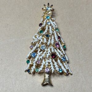 Festive Christmas Tree Brooch with Colorful Gems